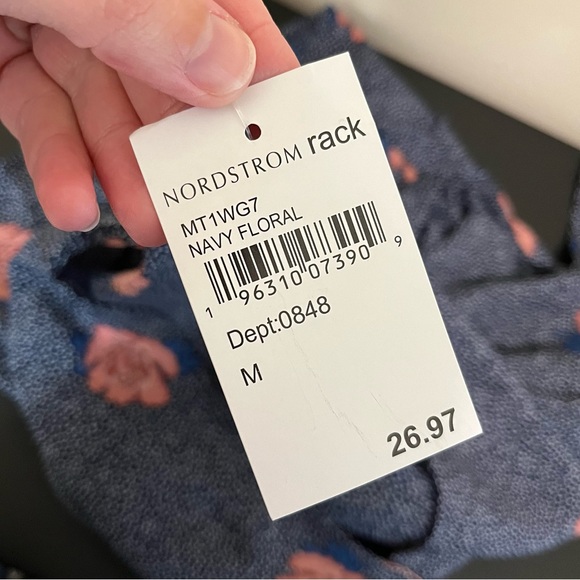 NWT Bobeau Flutter Sleeve Faux Wrap Blouse - Picture 10 of 15